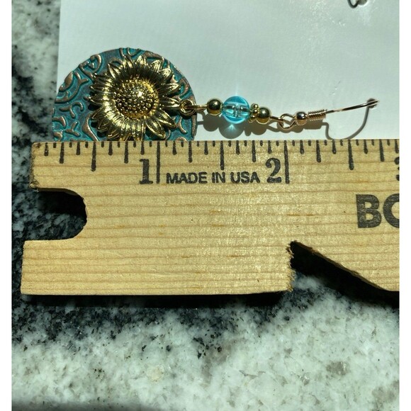 Earrings Turquoise Blue Boho Dangle Beaded Metal Casual or Dressy Gold Look Chic - Picture 4 of 6